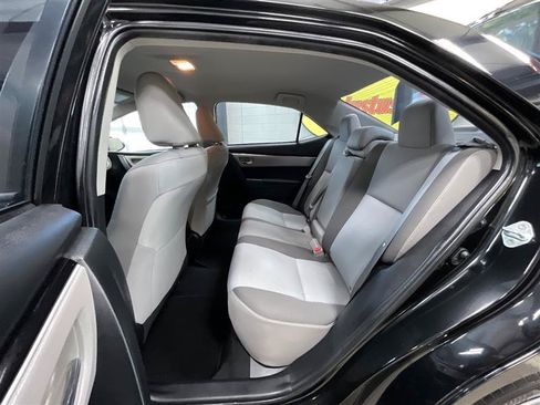 Used 2019 Toyota Corolla LE FWD image 21