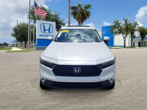 Used 2023 Honda Accord EX image 2