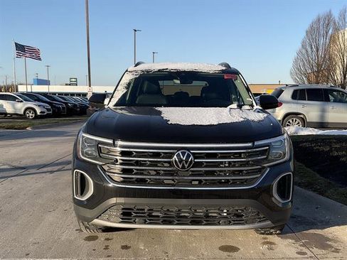 New 2026 Volkswagen Atlas SE image 2