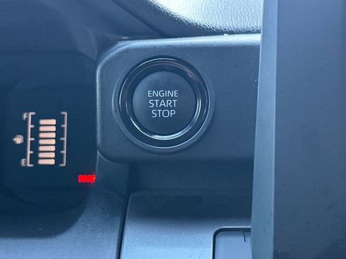 Used 2025 Toyota Tacoma SR5 image 25