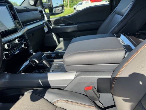 New 2025 Ford F150 Lariat w/ Equipment Group 502A High image 16