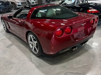 Used 2007 Chevrolet Corvette Coupe w/ Preferred Equipment Group RWD video 2