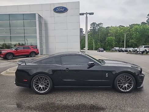 Used 2012 Ford Mustang Shelby GT500 w/ SVT Performance Pkg RWD image 2