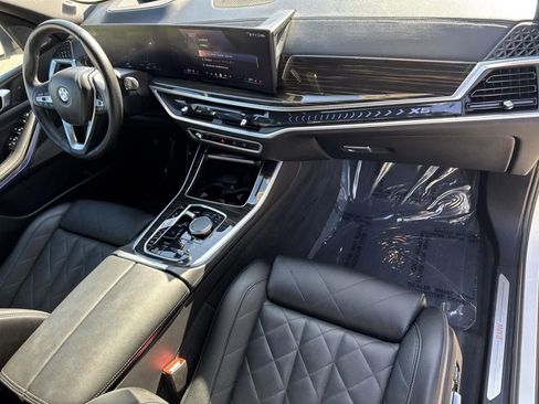 Used 2024 BMW X5 xDrive50e image 41