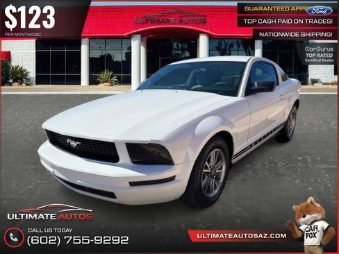 Used 2005 Ford Mustang Deluxe RWD image 21