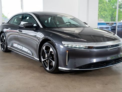 Used 2024 Lucid Air Touring image 4