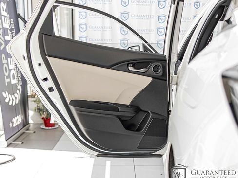 Used 2019 Honda Civic EX image 32