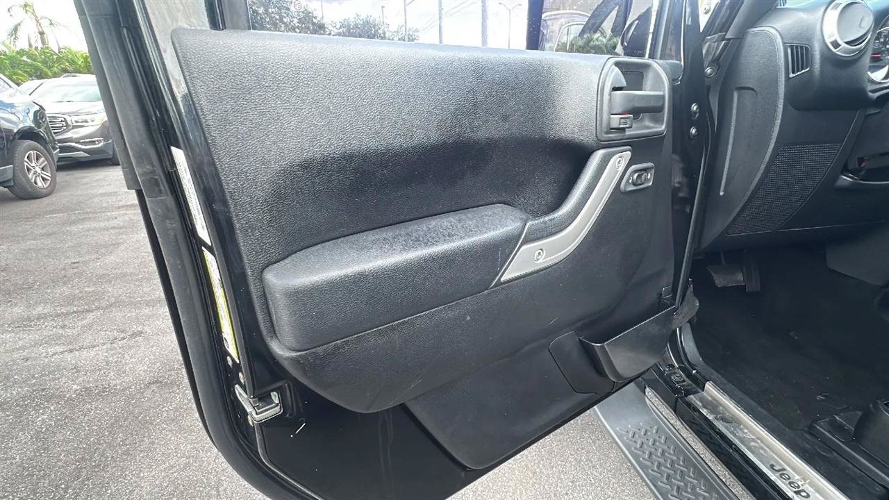 Used 2013 Jeep Wrangler Sahara AWD/4WD image 22