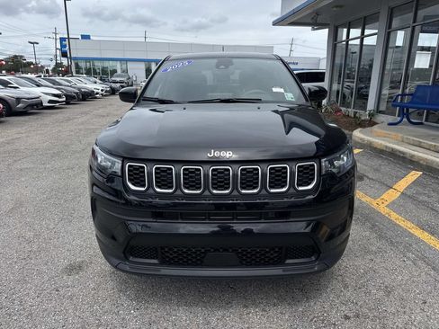 Used 2025 Jeep Compass Sport AWD/4WD image 2