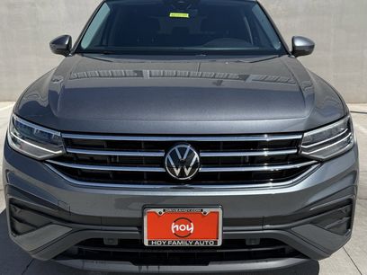 Certified 2024 Volkswagen Tiguan SE