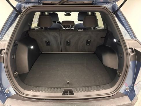 Used 2026 Chevrolet Equinox LT AWD/4WD image 20