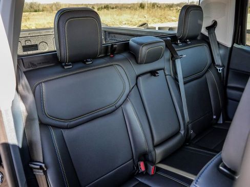 Used 2025 Ford Maverick Lobo image 19