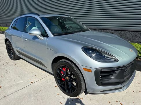 Certified 2024 Porsche Macan GTS image 11