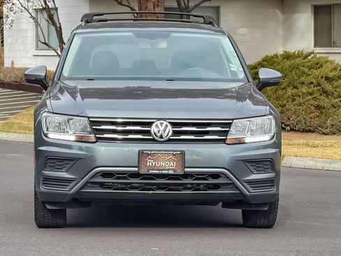 Used 2019 Volkswagen Tiguan SE w/ Panoramic Sunroof Package image 10