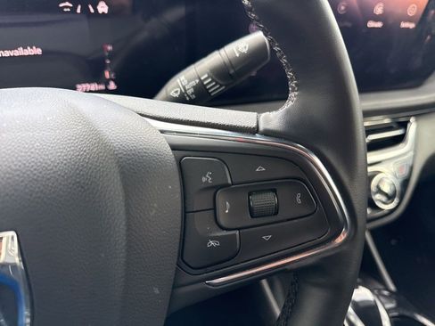 Used 2024 Buick Envista Sport Touring w/ Convenience I Package image 15