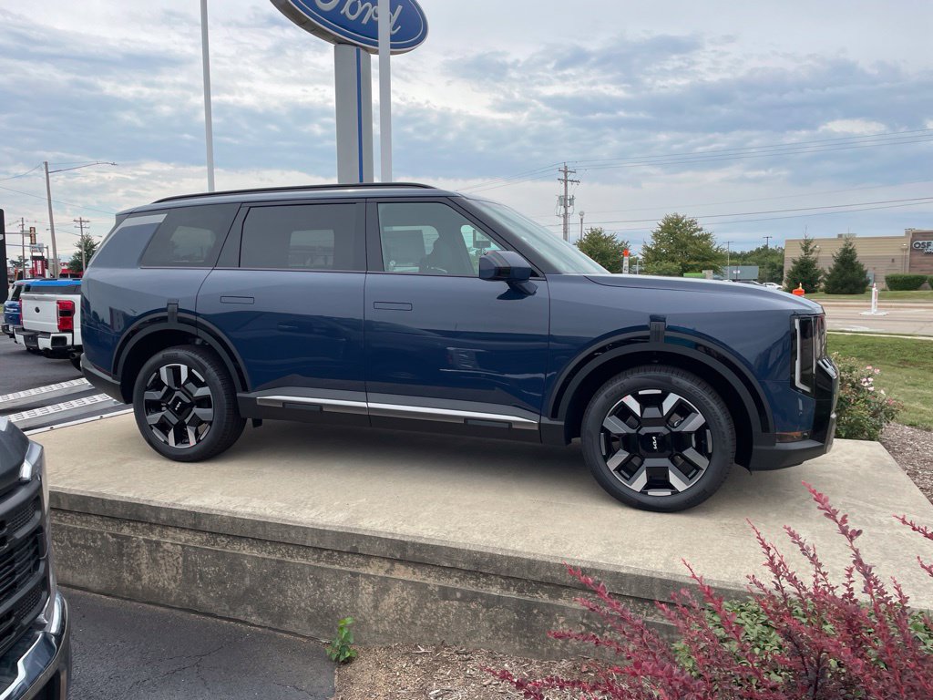 New 2027 Kia Telluride S FWD image 4