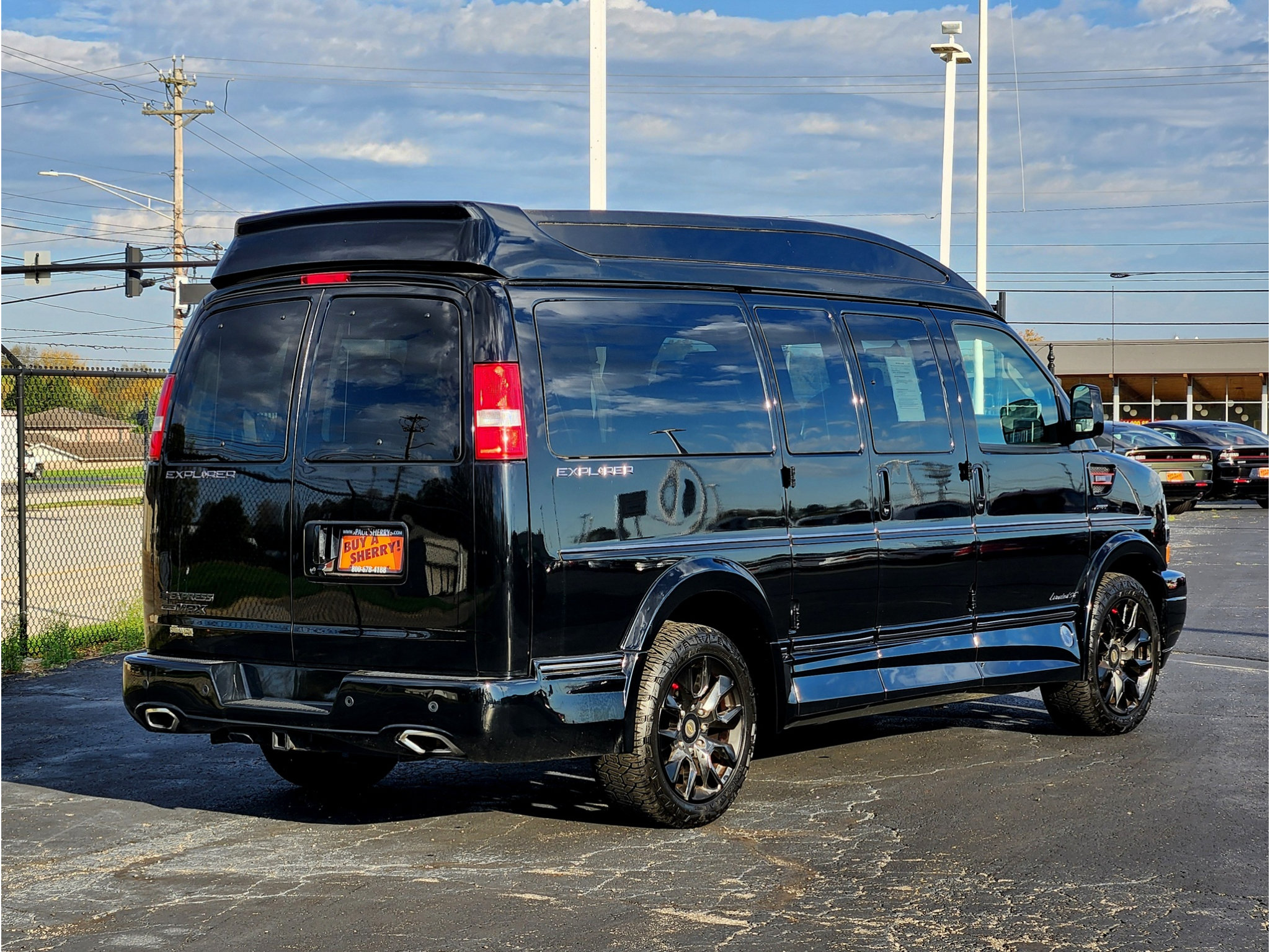 Used 2023 Chevrolet Express 2500 RWD image 12