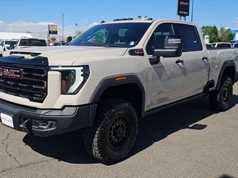 New 2026 GMC Sierra 2500 AT4X w/ AT4X AEV Edition AWD/4WD image 4