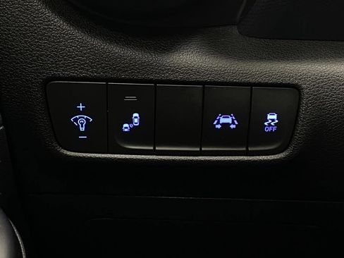 Used 2020 Hyundai Kona Limited image 13