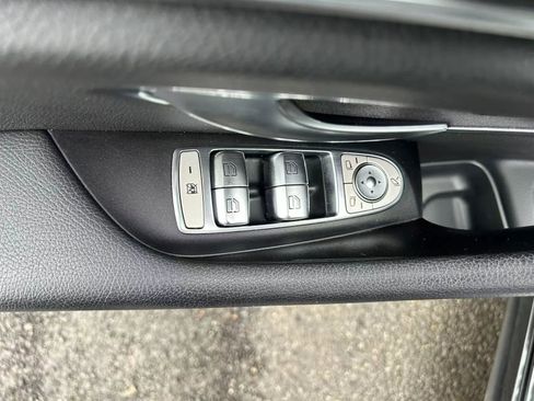 Used 2020 Mercedes-Benz E 350 4MATIC Sedan image 10