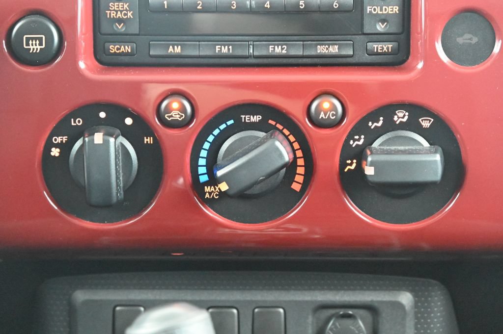 Used 2008 Toyota FJ Cruiser 4WD image 28