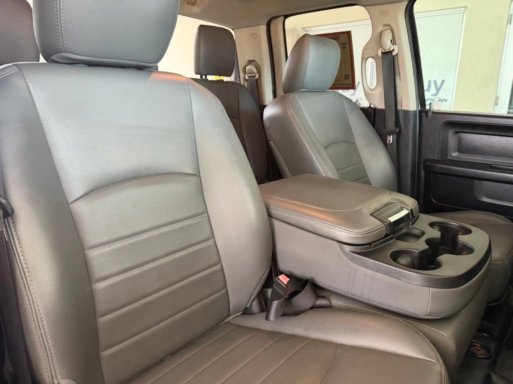Used 2018 RAM 1500 Tradesman AWD/4WD image 24