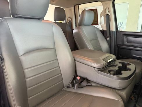 Used 2018 RAM 1500 Tradesman AWD/4WD image 24