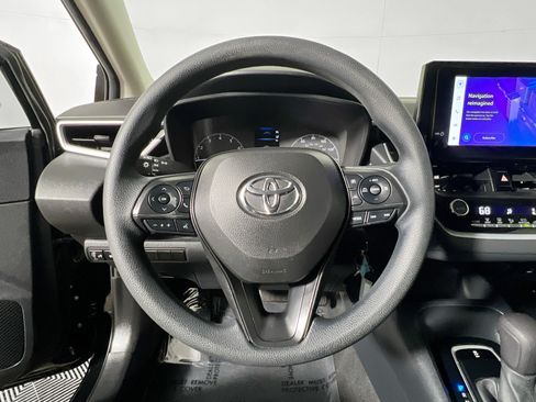 Used 2023 Toyota Corolla LE FWD image 17