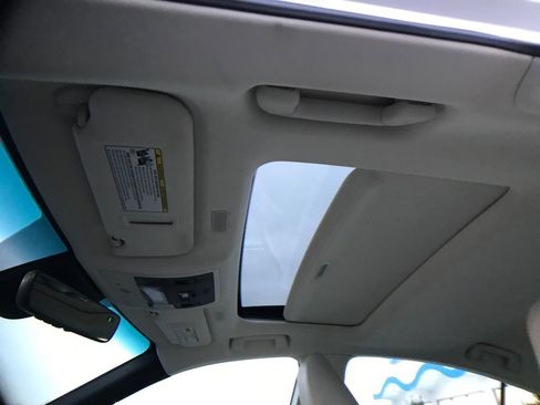 Used 2023 Lexus ES 350 w/ Premium Package image 18