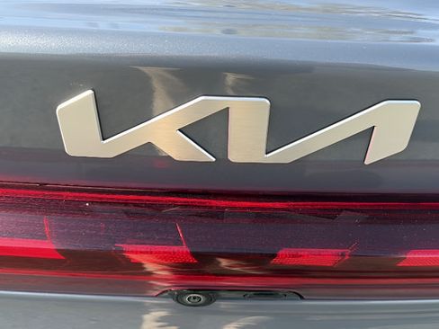 Used 2023 Kia K5 LXS FWD image 27