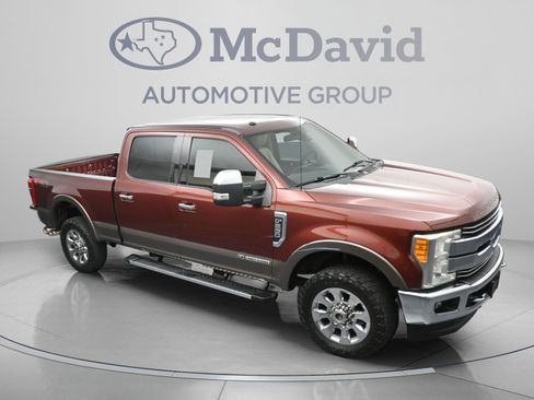 Used 2017 Ford F250 Lariat w/ Lariat Ultimate Package AWD/4WD image 32