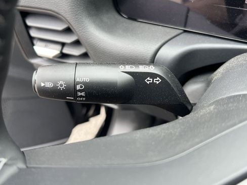 New 2026 Nissan Sentra SV image 9