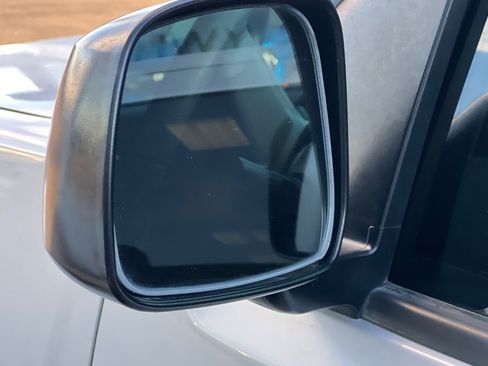 Used 2015 Nissan Frontier SV w/ SV Value Truck Package image 26