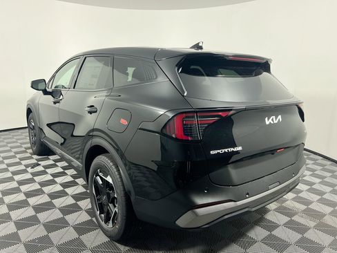 New 2026 Kia Sportage S image 7