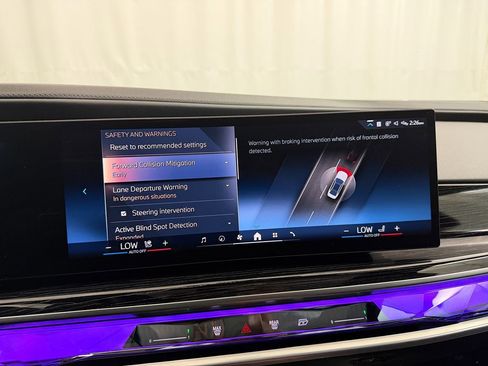 Used 2025 BMW 740i xDrive image 24