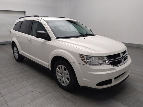 Used 2019 Dodge Journey SE image 13