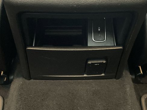 Certified 2020 Mercedes-Benz GLE 580 4MATIC image 41