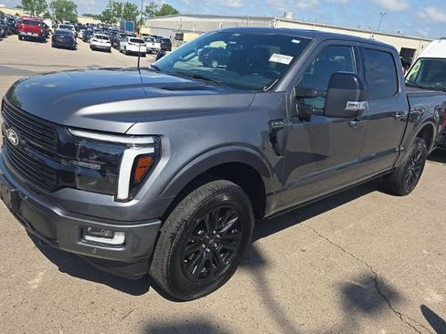 Used 2025 Ford F150 Platinum AWD/4WD image 1