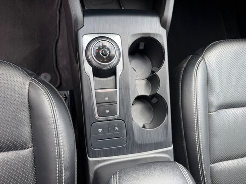 Used 2022 Ford Escape SEL w/ Technology Package FWD image 43