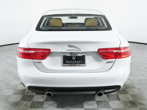 Used 2018 Jaguar XE Portfolio image 6