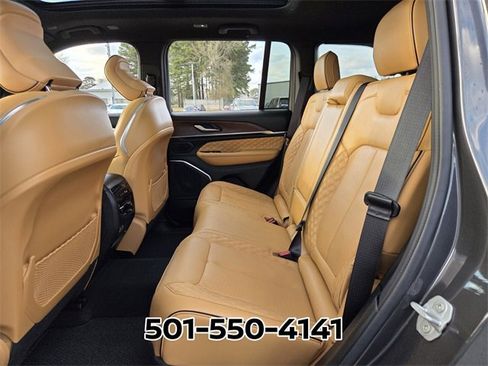 Used 2025 Jeep Grand Cherokee Summit w/ Obsidian Package image 12