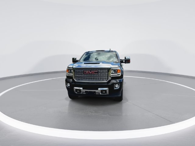 Used 2019 GMC Sierra 3500 Denali w/ Duramax Plus Package AWD/4WD image 4