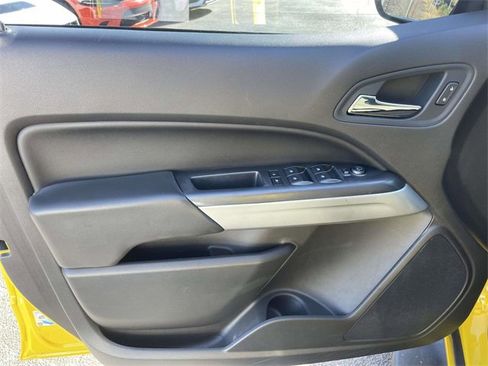 Used 2015 Chevrolet Colorado LT w/ LT Convenience Package image 16