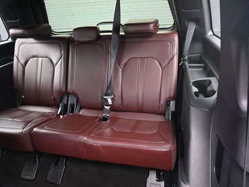 Used 2023 Ford Expedition Limited image 23