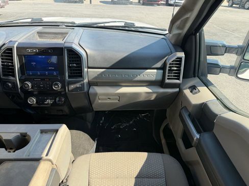 Used 2022 Ford F250 XLT w/ FX4 Off-Road Package image 22