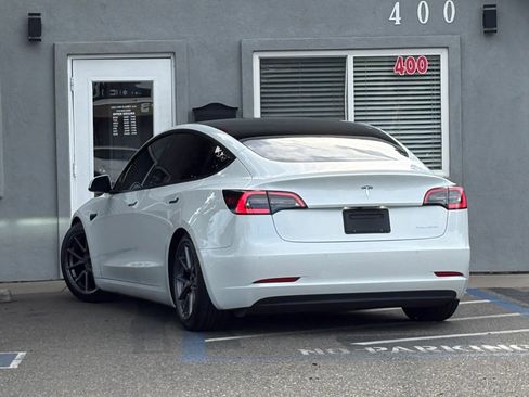 Used 2022 Tesla Model 3 Long Range AWD/4WD image 7