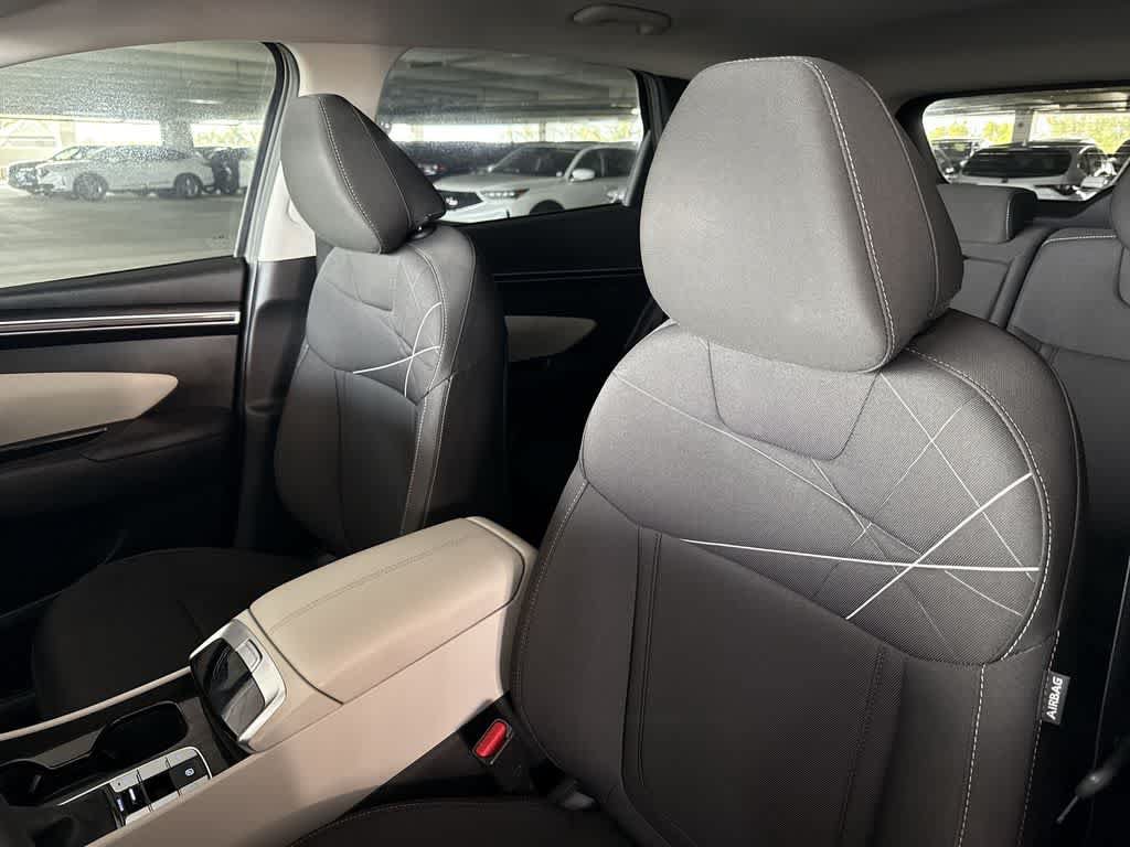 Used 2024 Hyundai Tucson SE FWD image 14