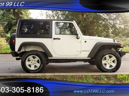 Used 2015 Jeep Wrangler Sport image 7