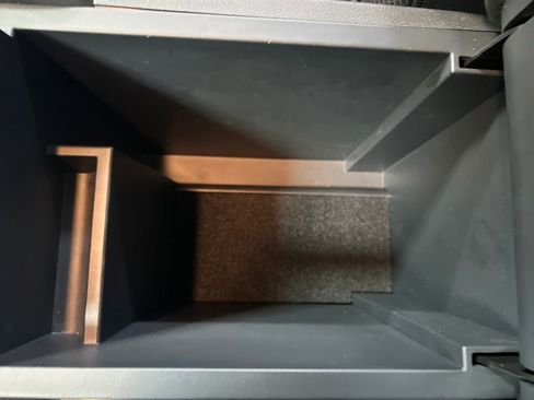 Used 2022 Nissan Pathfinder SV image 31