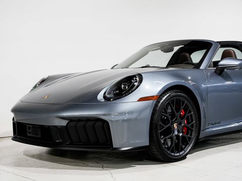 Used 2025 Porsche 911 Targa 4 GTS image 37
